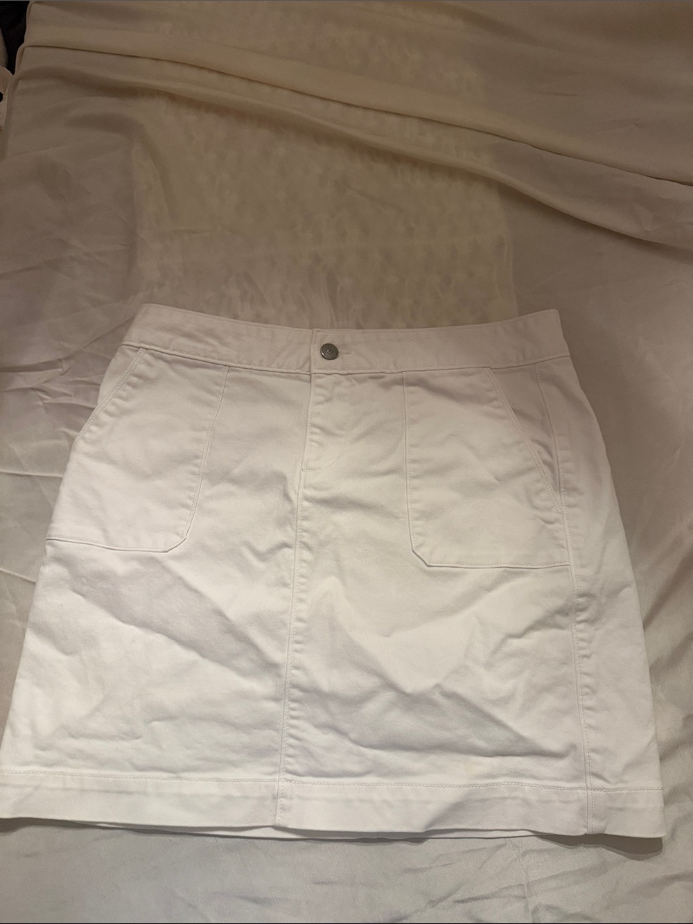LOFT White Cotton Mini Skirt with Front Patch Pockets
